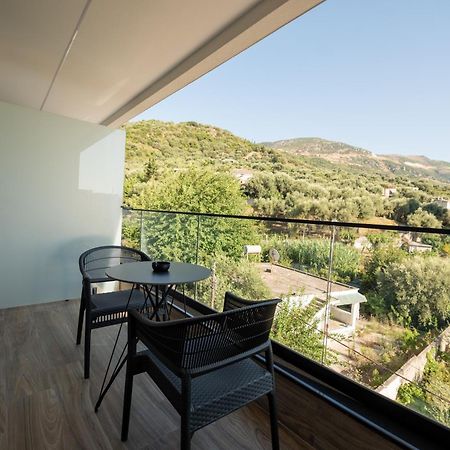 Calma Boutique Hotel Vlore Bagian luar foto